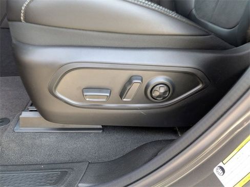 New 2025 Jeep Grand Cherokee L Altitude image 13