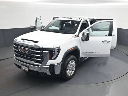 Certified 2024 GMC Sierra 2500 SLT w/ SLT Premium Package AWD/4WD image 30