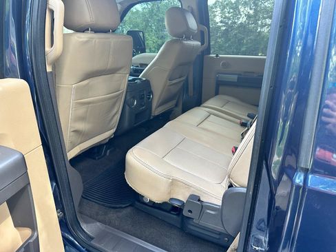Used 2015 Ford F250 Lariat w/ Lariat Ultimate Package AWD/4WD image 18