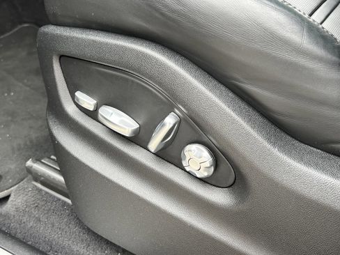 Certified 2021 Porsche Cayenne Coupe image 33