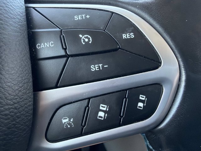 Used 2021 Chrysler Pacifica Touring-L FWD image 20