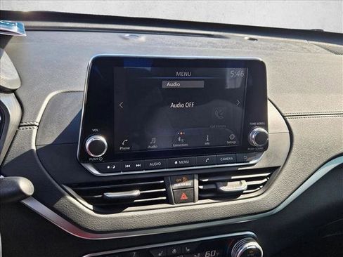 Used 2019 Nissan Altima 2.5 SV image 12