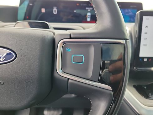 Certified 2025 Ford Expedition Max Platinum AWD/4WD image 26
