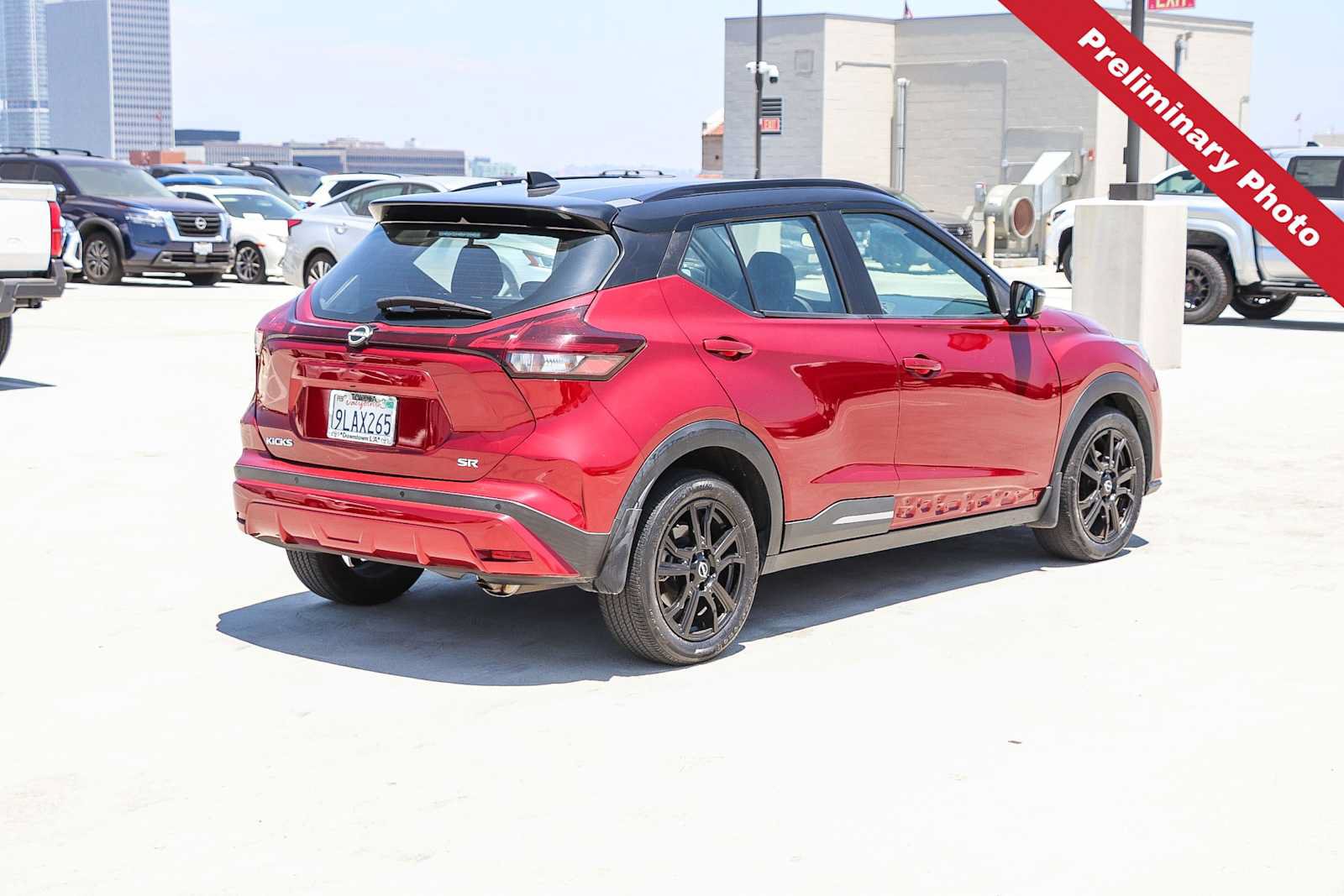 Used 2022 Nissan Kicks SR FWD image 6