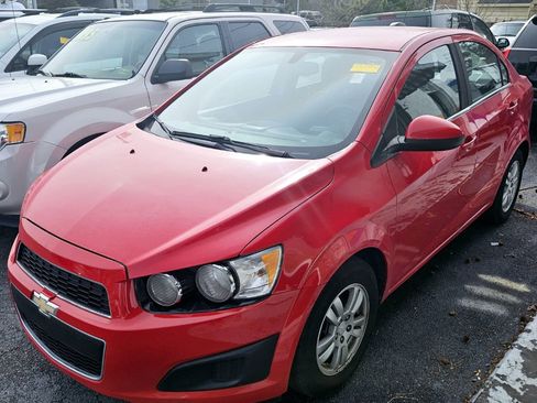 Used 2016 Chevrolet Sonic LT image 1