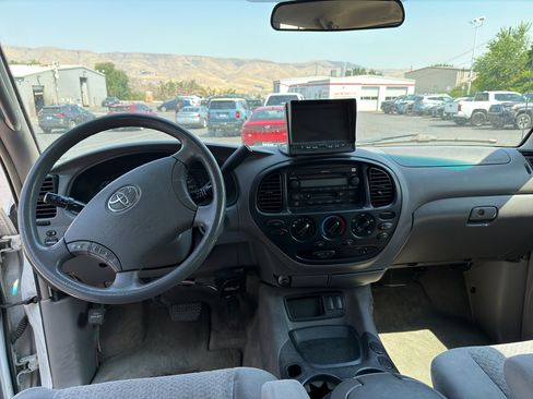 Used 2006 Toyota Tundra SR5 w/ TRD Off-Road Pkg AWD/4WD image 3