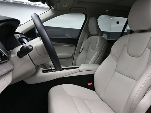 Used 2023 Volvo XC90 B6 Plus w/ Protection Package Premier AWD/4WD image 10