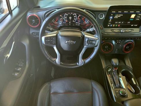 Certified 2024 Chevrolet Blazer RS w/ Enhanced Convenience Package AWD/4WD image 12