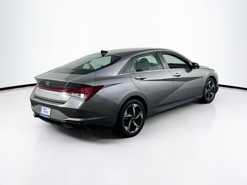 Used 2023 Hyundai Elantra Limited FWD image 5