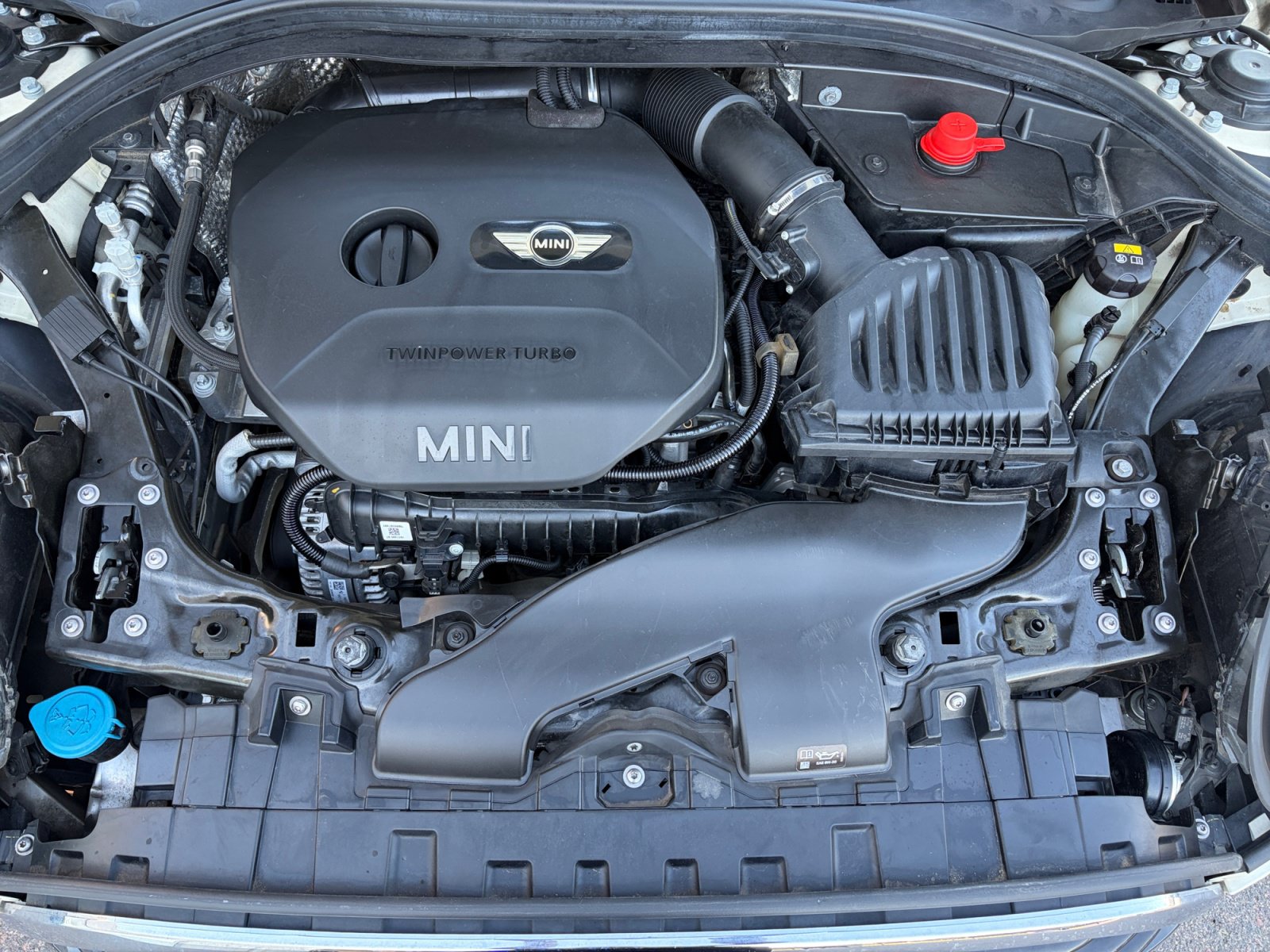 Used 2017 MINI Cooper Clubman ALL4 AWD/4WD image 31