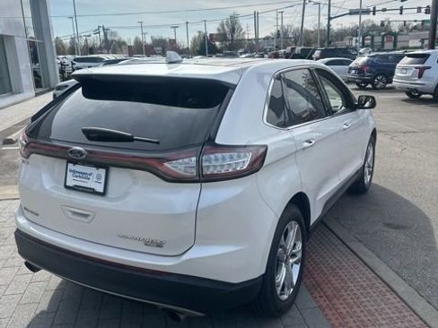 Used 2018 Ford Edge Titanium w/ Technology Package image 9