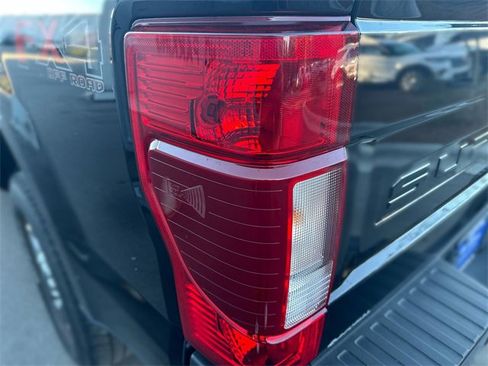 Certified 2022 Ford F250 Lariat w/ Lariat Value Package image 25