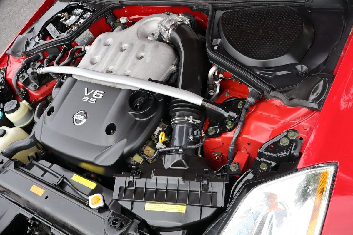 Used 2004 Nissan 350Z Enthusiast RWD image 49