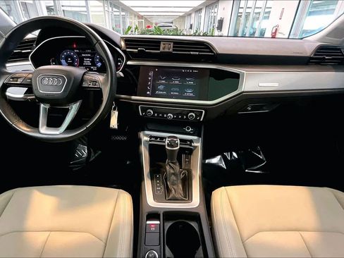 Used 2022 Audi Q3 2.0T Premium AWD/4WD image 16
