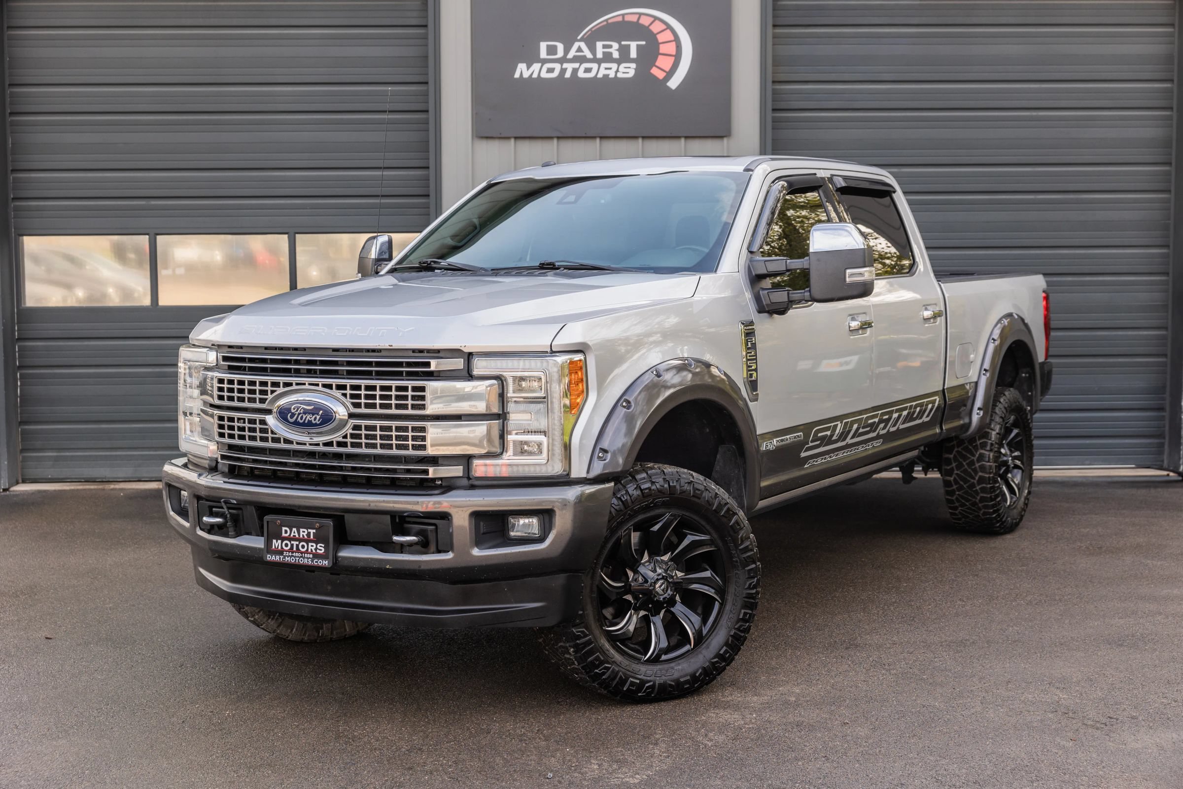 Used 2017 Ford F250 Platinum w/ Platinum Ultimate Package AWD/4WD image 1