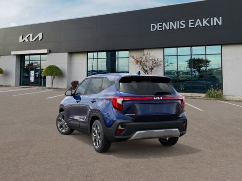 New 2026 Kia Seltos LX image 4