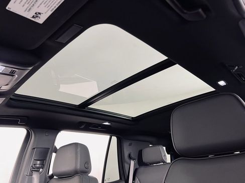 Used 2025 GMC Yukon Denali image 34