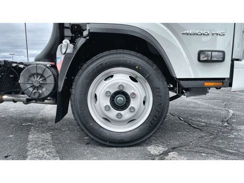 New 2024 Chevrolet Low Cab Forward RWD image 10