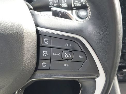 Used 2022 Jeep Grand Cherokee L Laredo AWD/4WD image 25