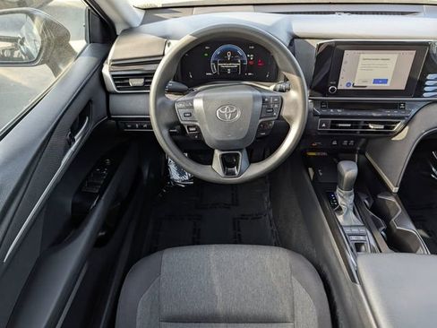 Used 2025 Toyota Camry LE FWD image 12