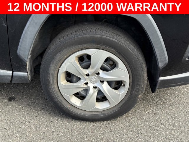 Used 2019 Toyota RAV4 LE FWD image 7