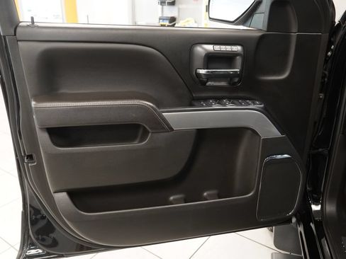 Used 2017 Chevrolet Silverado 1500 LTZ Z71 w/ Midnight Edition AWD/4WD image 16