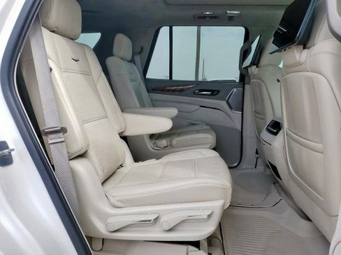 Used 2021 Cadillac Escalade Premium Luxury Platinum RWD image 11