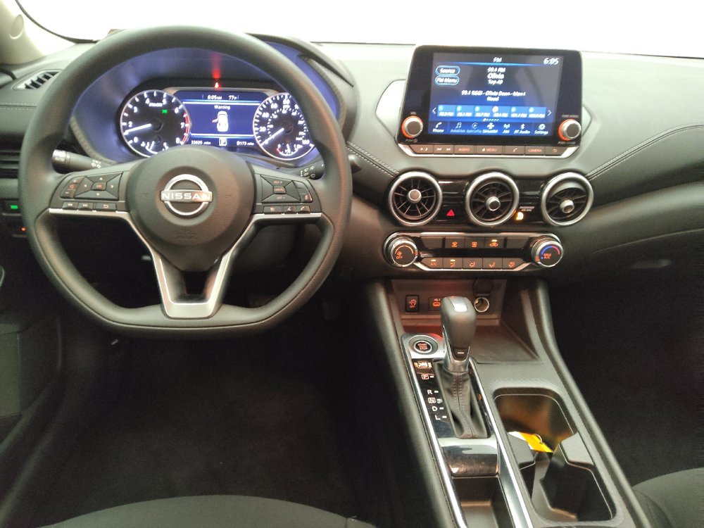 Used 2024 Nissan Sentra SV FWD image 22