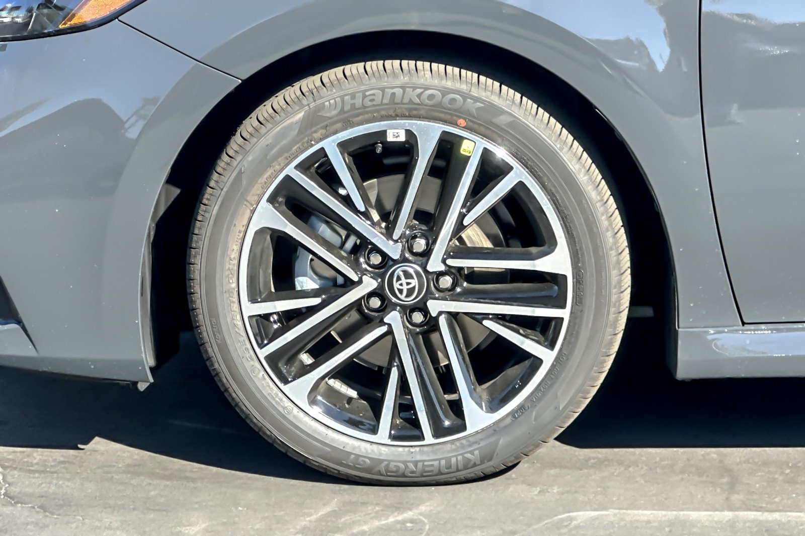 New 2026 Toyota Camry XLE w/ Premium Package FWD image 32