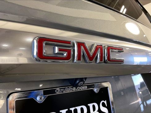 Used 2023 GMC Yukon Denali image 44