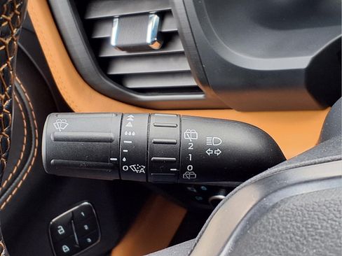 Used 2023 Ford Expedition Max Platinum AWD/4WD image 18