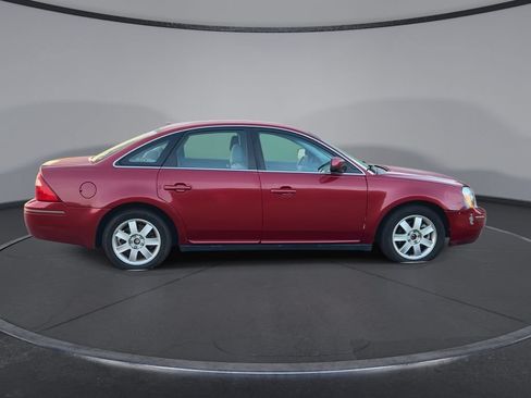 Used 2006 Ford Five Hundred SE FWD image 9