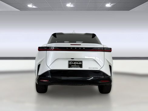 Used 2024 Lexus RZ 300e Premium w/ Accessory Package (Z1) FWD image 11