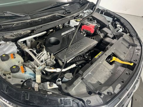 Used 2024 Nissan Rogue SV AWD/4WD image 11