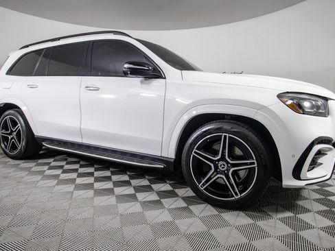 Used 2024 Mercedes-Benz GLS 450 4MATIC w/ AMG Line Exterior image 2