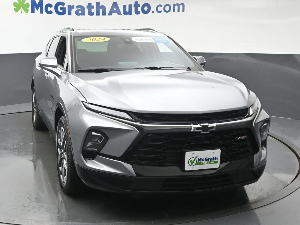 Used 2024 Chevrolet Blazer RS w/ Driver Confidence II Package AWD/4WD image 5