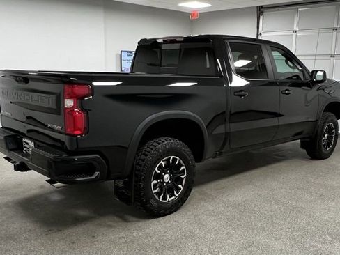 Used 2023 Chevrolet Silverado 1500 ZR2 image 11