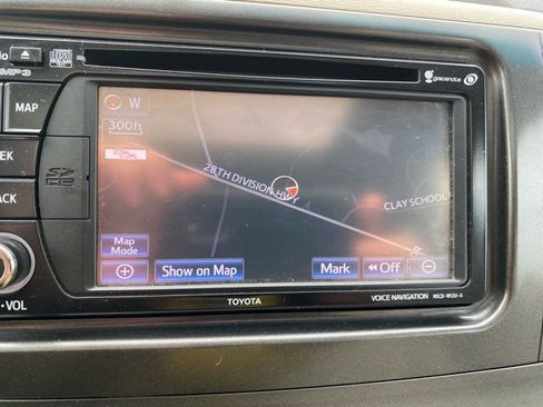 Used 2014 Toyota Sienna XLE image 16