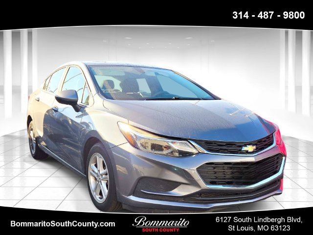 Used 2018 Chevrolet Cruze LT w/ Sun And Sound Package FWD image 1