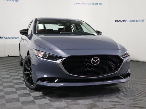 New 2026 MAZDA MAZDA3 Carbon image 2