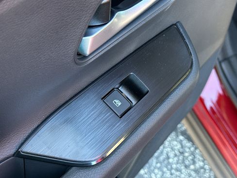 New 2026 Nissan Kicks SV w/ SV Premium Package image 31