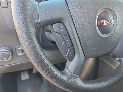 Used 2023 GMC Savana 2500 Work Van w/ Driver Convenience Package image 11