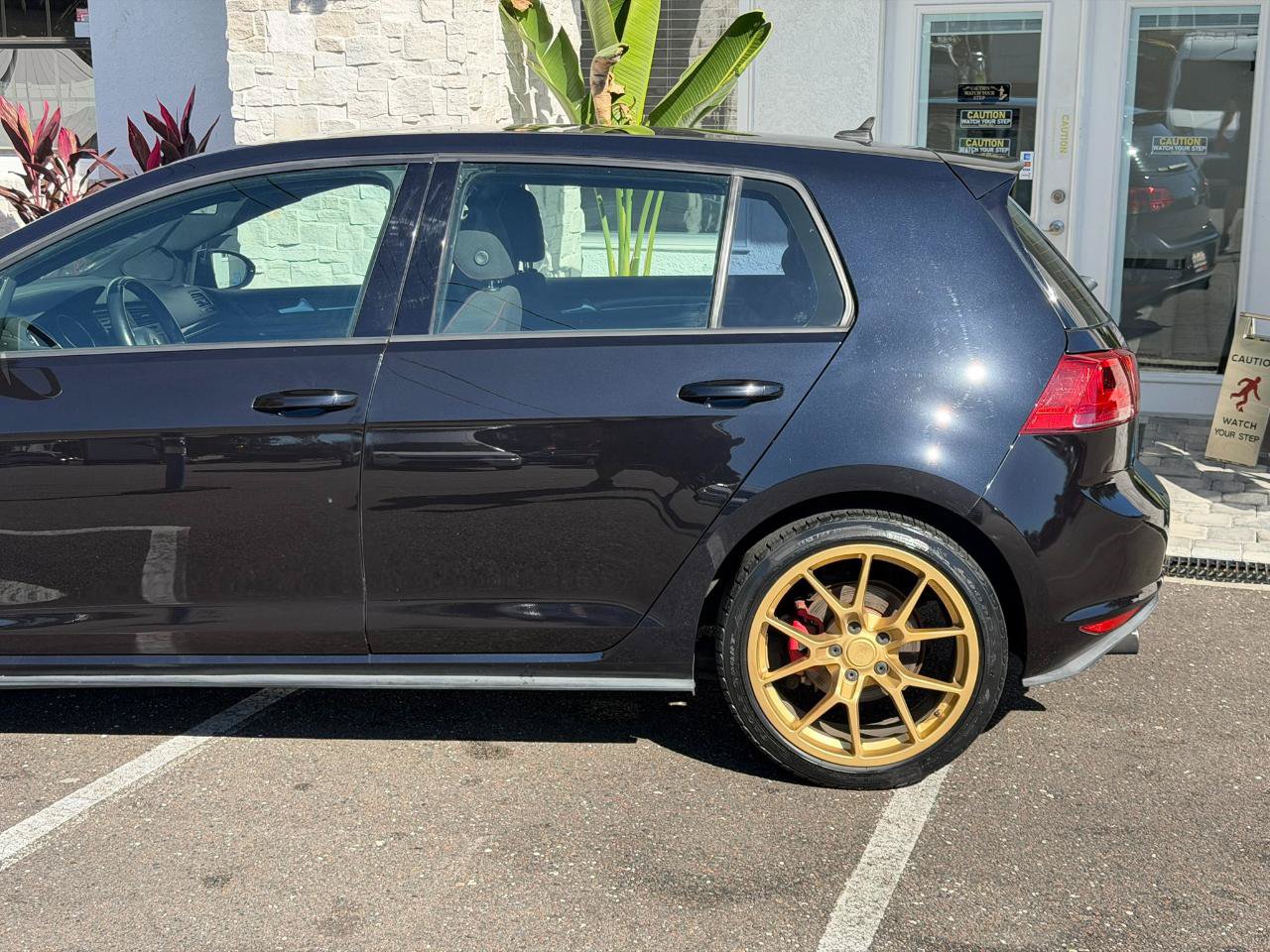 Used 2016 Volkswagen GTI S FWD image 9