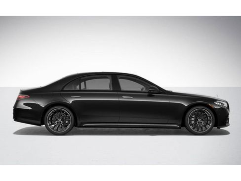 New 2025 Mercedes-Benz S 580 4MATIC Sedan image 2