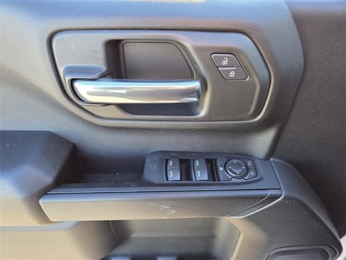 New 2026 Chevrolet Silverado 1500 Custom image 9