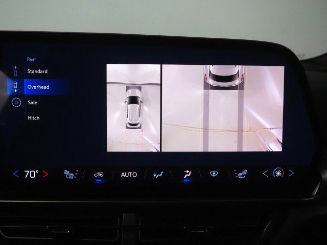 Used 2024 Chevrolet Equinox EV FWD RS w/2RS image 28