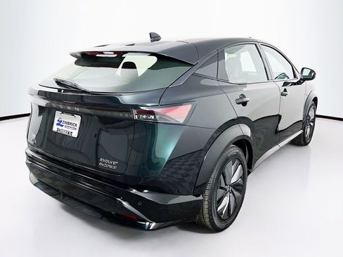 Used 2024 Nissan Ariya AWD image 7
