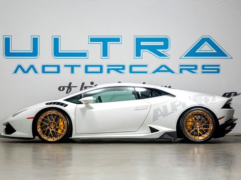 Used 2015 Lamborghini Huracan LP 610-4 image 3