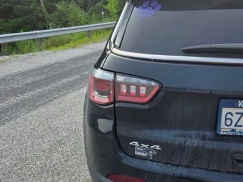 Used 2019 Jeep Compass Limited AWD/4WD image 16