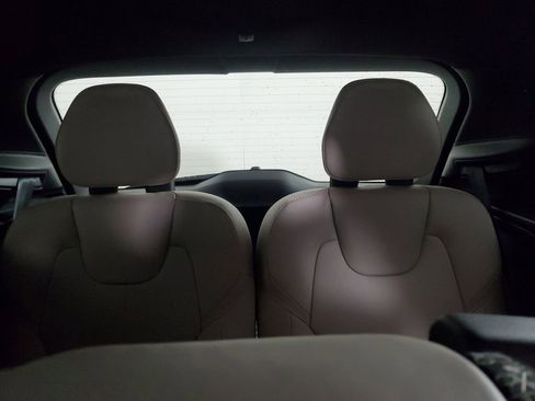 New 2026 Volvo XC90 T8 Ultra w/ Protection Package Premier AWD/4WD image 15